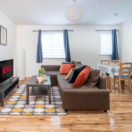 2 Bedroom Flat Near London Excel Εξωτερικό φωτογραφία