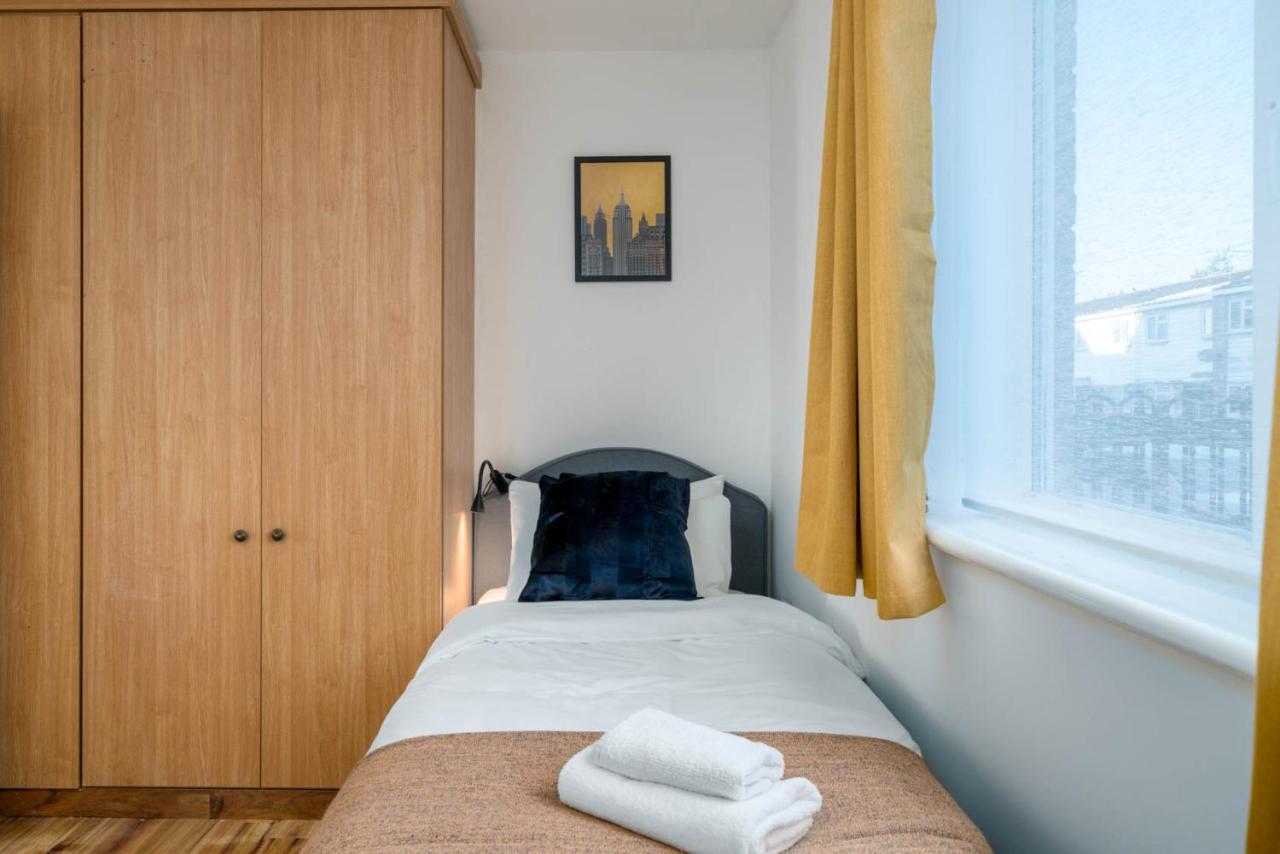 2 Bedroom Flat Near London Excel Εξωτερικό φωτογραφία
